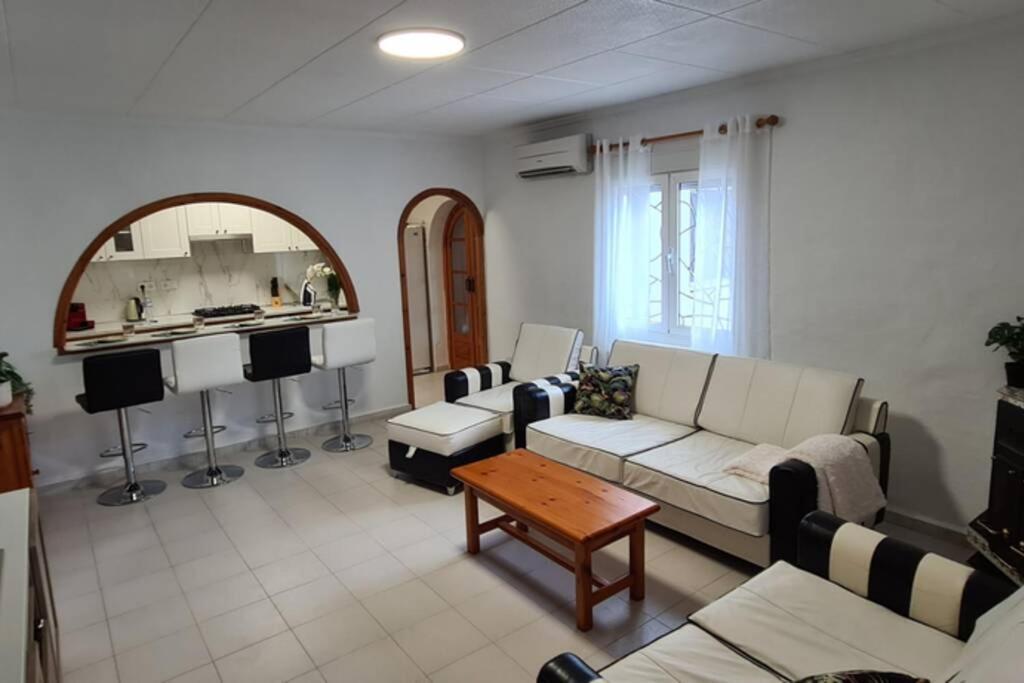 Tropical Paradise Villa In Torrevieja Ngoại thất bức ảnh
