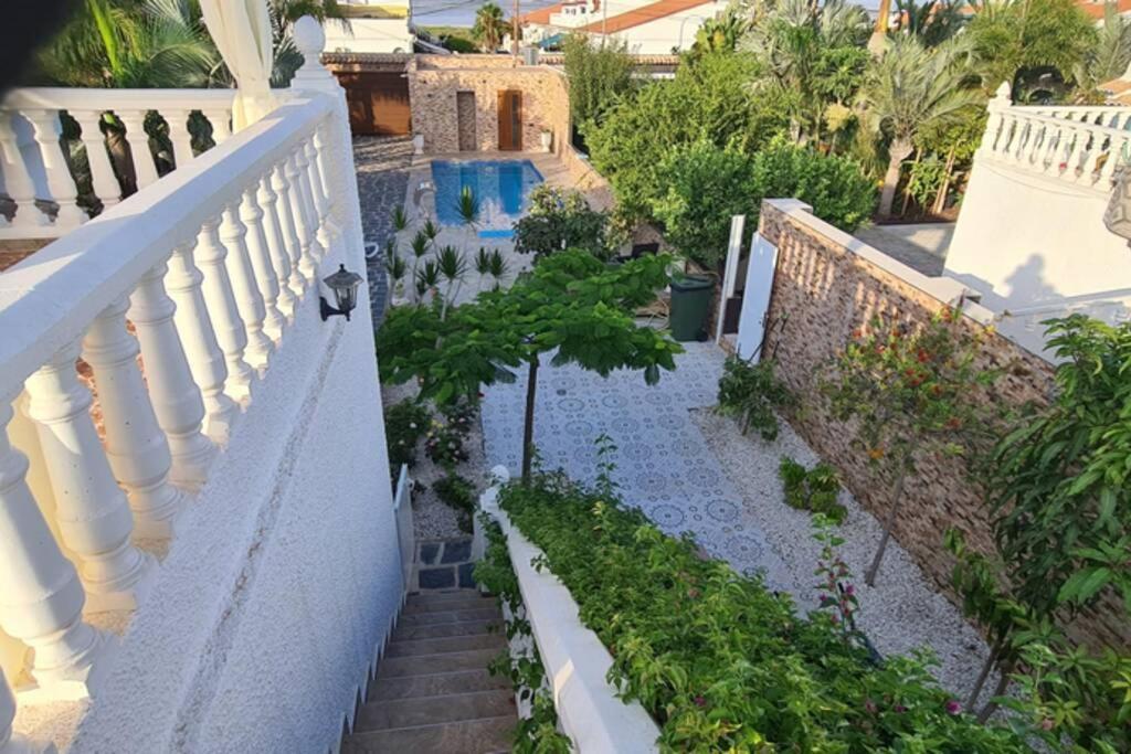 Tropical Paradise Villa In Torrevieja Ngoại thất bức ảnh